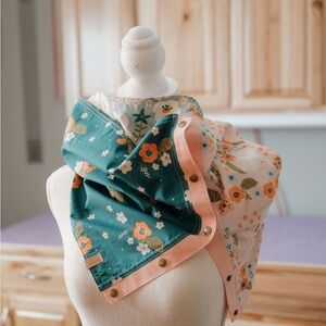 Women’s wrap cowl scarf || metal snaps